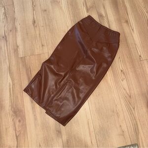 Chic Leather Maxi Skirt in Rich Brown